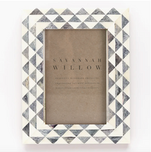 Load image into Gallery viewer, Grey Mountain Frame 6" x 4"
