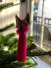 Load image into Gallery viewer, Banana Leaf Christmas Angels