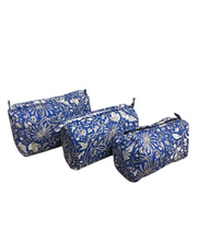 Load image into Gallery viewer, Quilted Washbag