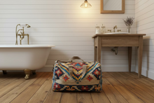 Load image into Gallery viewer, Western Aztec Duffle Bag