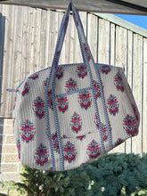 Load image into Gallery viewer, Duffle Bags