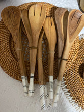 Load image into Gallery viewer, Olive Wood and Bone Salad Servers - White